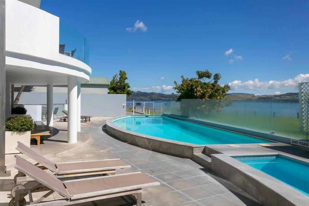Waimahana - Luxury By The Lake Taupo Exterior foto